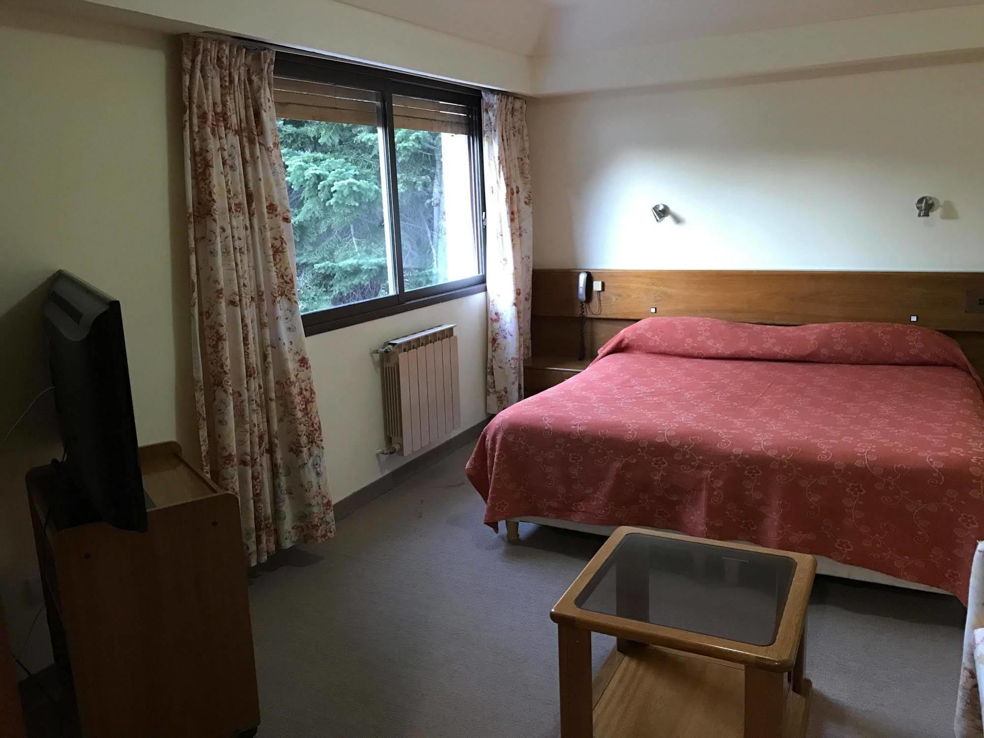 Hotel Alun Nehuen San Carlos de Bariloche Bagian luar foto