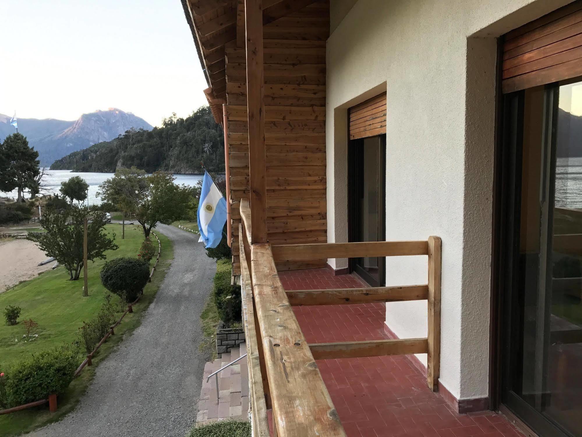Hotel Alun Nehuen San Carlos de Bariloche Bagian luar foto