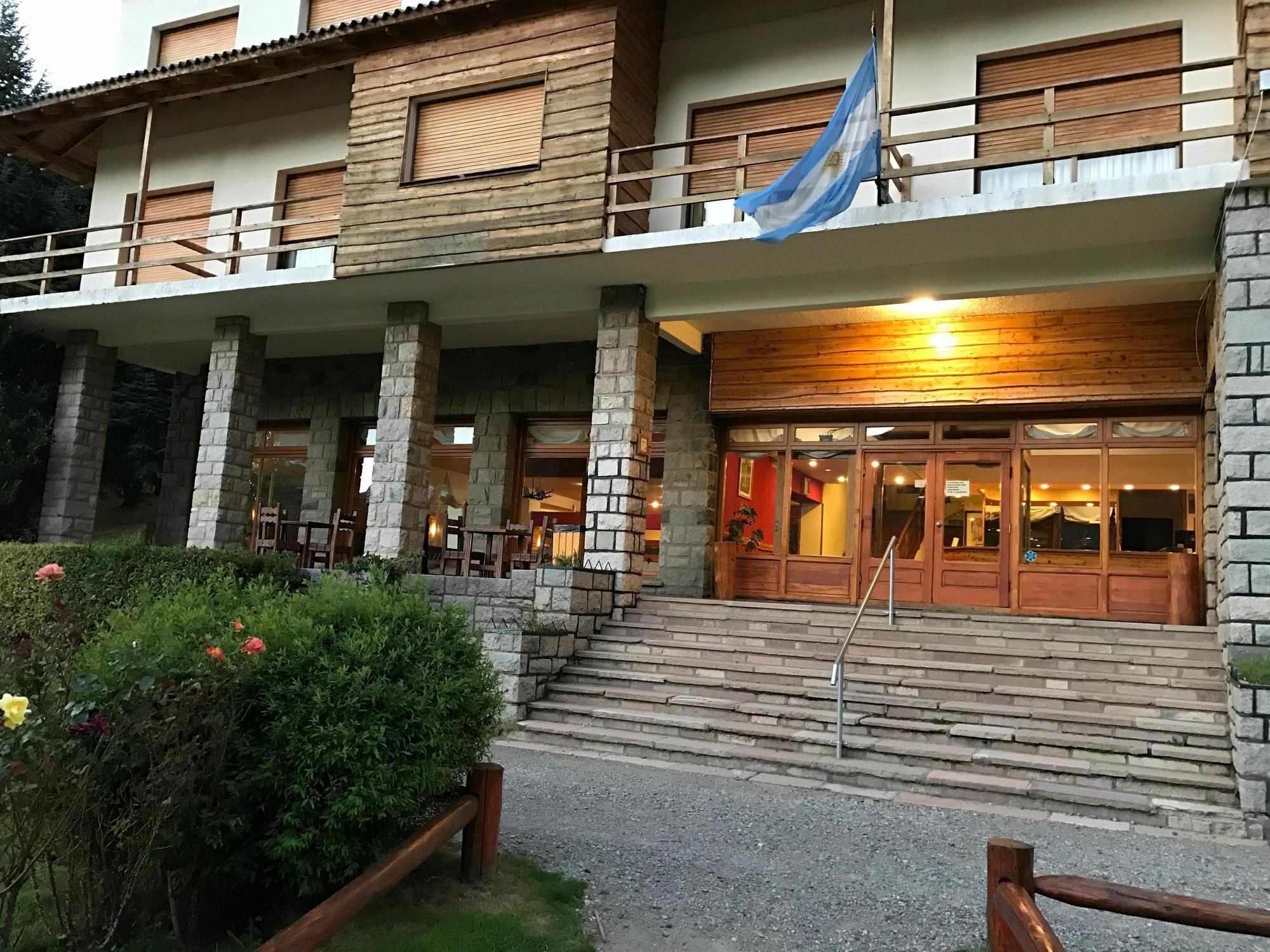 Hotel Alun Nehuen San Carlos de Bariloche Bagian luar foto